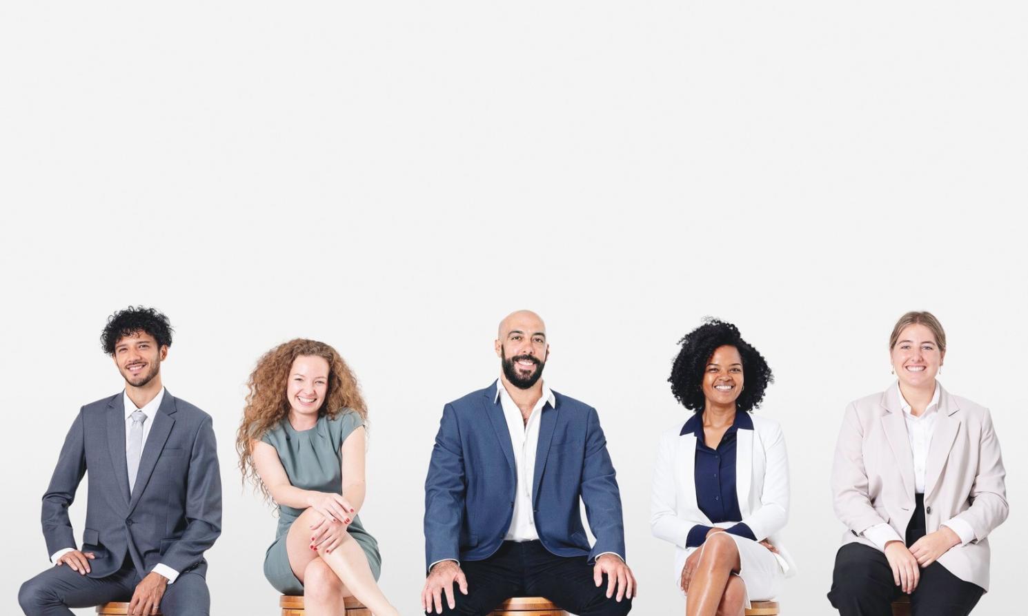 Modernes Bürogebäude von virenqualo in Brannenburg mit zeitgenössischer Architektur